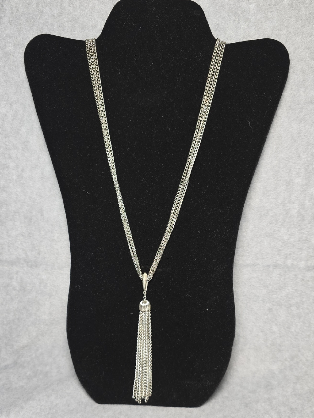 Vintage Silver Tassel Pendant Necklace - Women Jewelry